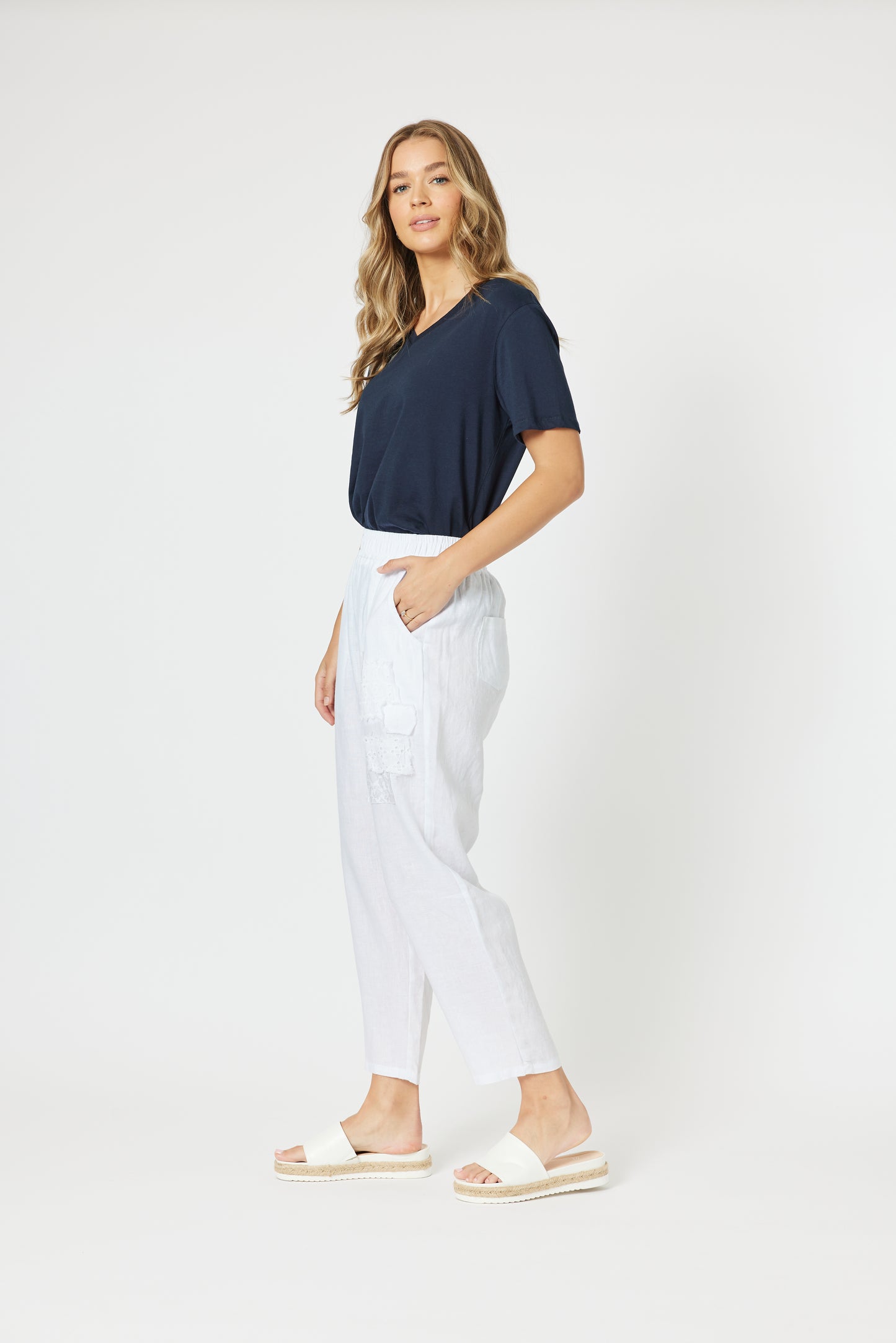 THREADZ PATCH LINEN PANT